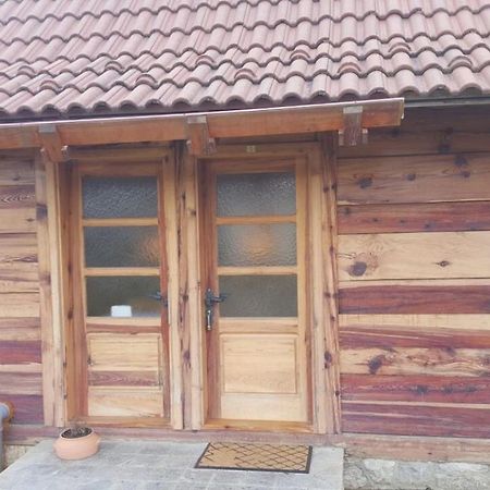 Nacionalna Kuca Bajo Mackat Villa Exterior foto