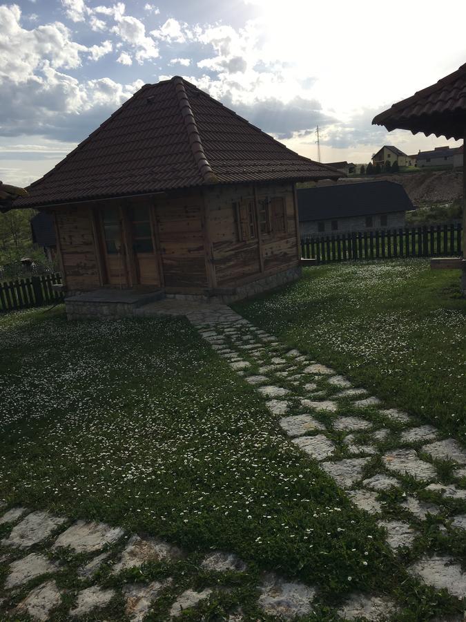 Nacionalna Kuca Bajo Mackat Villa Exterior foto