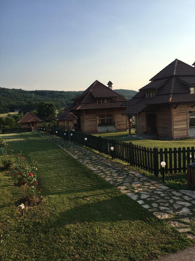 Nacionalna Kuca Bajo Mackat Villa Exterior foto