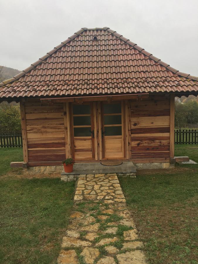 Nacionalna Kuca Bajo Mackat Villa Exterior foto